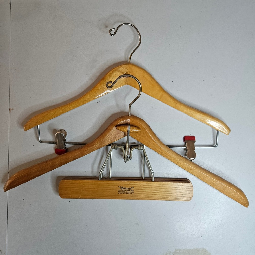Vintage Setwell Wooden Hangers Set of 2 Suit Pant Skirt Clips Made in USA LS 19
